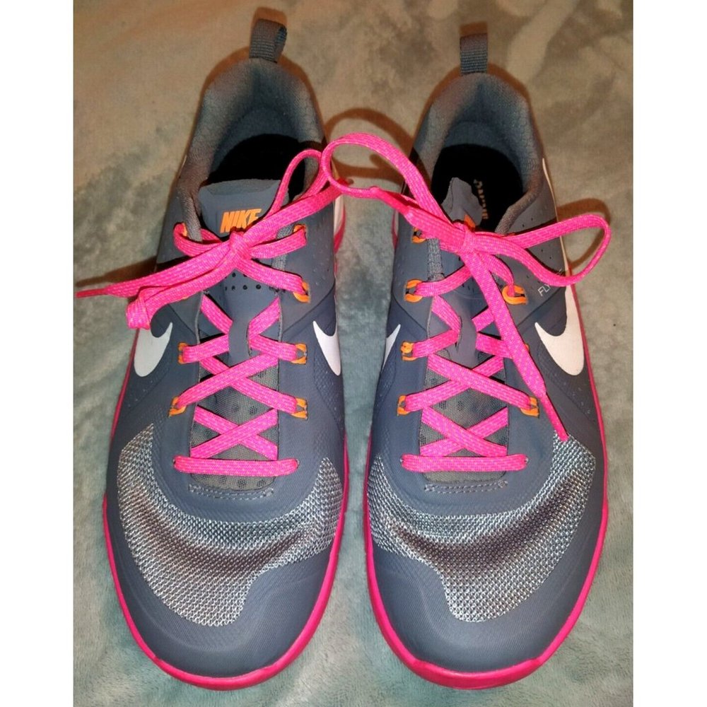 NIKE 9M Gray Metcon 1 Flywire Running Athletic Shoes w/ Hot Pink Trim 813101-004